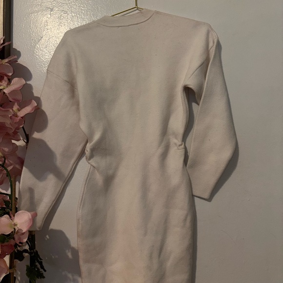 Zara-White Long Sleeve Dress - Picture 4 of 10